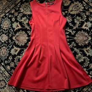 The VINTAGE shop. Size xs/s. Deep hot pink.